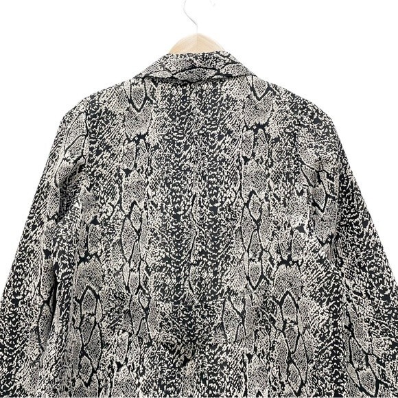 Misook Metallic Snake Reptile Print Open Front Topper Jacket Women’s Size Medium - Picture 6 of 11